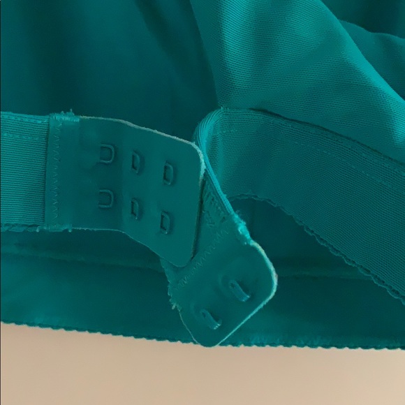 Lululemon sports bra - Picture 4 of 4